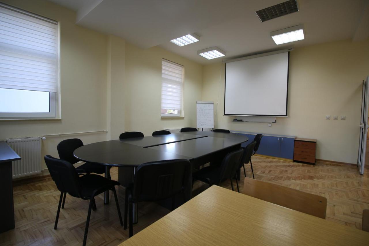 Hostel Teresianum Aleksinac Bagian luar foto