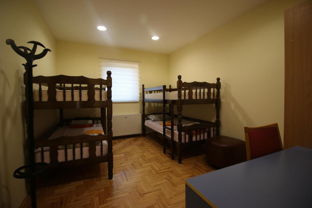 Hostel Teresianum Aleksinac Bagian luar foto
