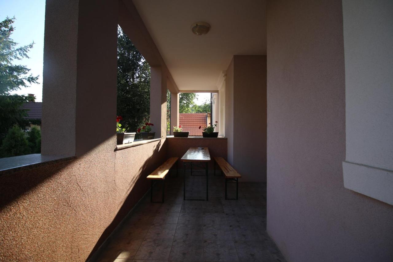 Hostel Teresianum Aleksinac Bagian luar foto