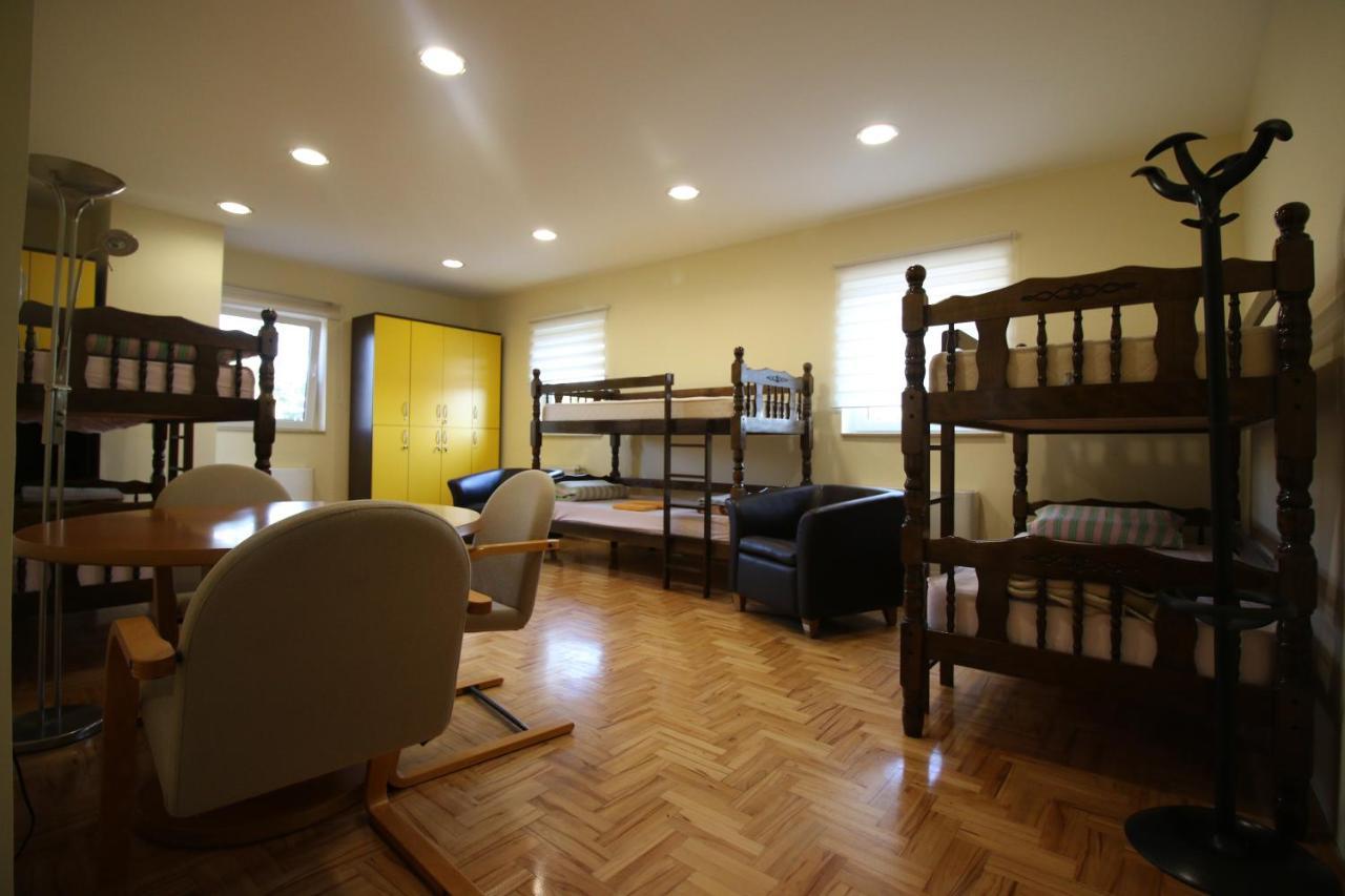 Hostel Teresianum Aleksinac Bagian luar foto