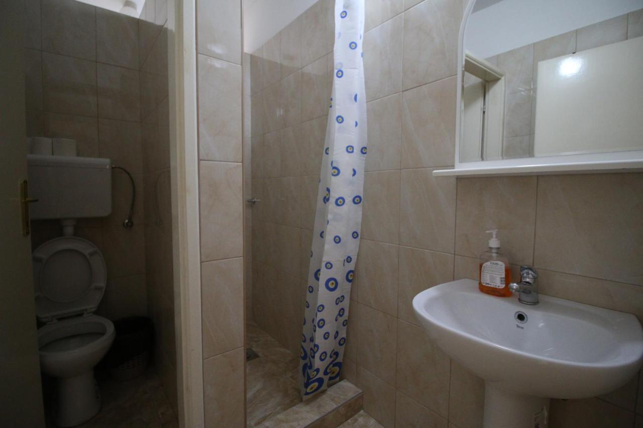Hostel Teresianum Aleksinac Bagian luar foto